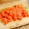新生姜でさっぱり【サーモンタルタル】混ぜるだけでご馳走!の下準備