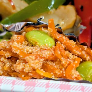 まゆのの作ってみた!投稿(ごま油香る！にんじんと枝豆のたらこ炒め)