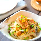 レンジで簡単！鮭のガリバタめんつゆ炒め