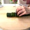 蛇腹きゅうりのカリカリ梅和えの工程1