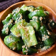5分で完成！【やみつき無限胡麻きゅうり】包丁不要で簡単♩