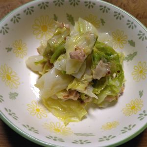 ももの作ってみた!投稿(作り置きにも◎キャベツとツナのレモンマスタードサラダ)
