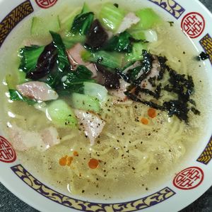 M＊Pの作ってみた!投稿(【チンゲン菜とベーコンの塩ラーメン】スープも簡単手作りで♪)
