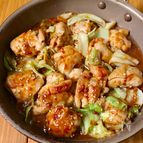 ワンパン10分！【鶏もも肉とキャベツの味噌炒め】ご飯すすむ♩