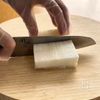 塩もみ不要！ぽりぽり梅大根の工程1