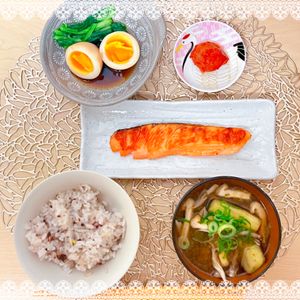 にゃ〜むずの作ってみた!投稿(【焼き茄子と油揚げのお味噌汁】ひと手間でグッと美味しく♡)