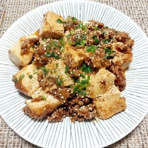 よっこの作ってみた!投稿(簡単!すぐ出来る!『本格手作り麻婆豆腐』ひき肉たっぷり♡)