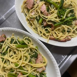 もちもちもっちの作ってみた!投稿(菜の花とベーコンのうましょうゆパスタ【#時短#ワンパン】)