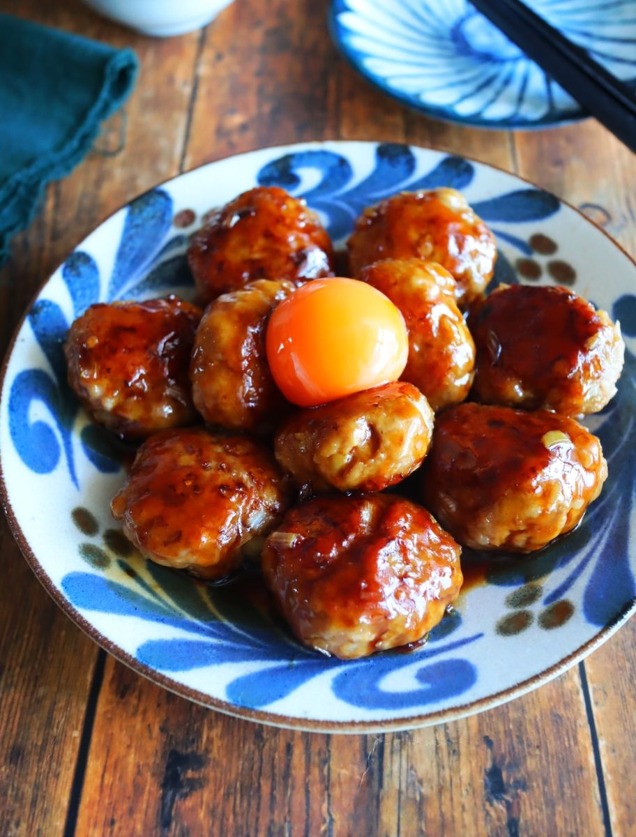 甘辛だれがそそる♡豚ねぎ月見つくね】ご飯がすすむ！ | レシピサイトNadia