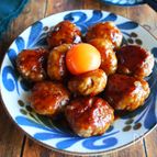 【甘辛だれがそそる♡豚ねぎ月見つくね】ご飯がすすむ！
