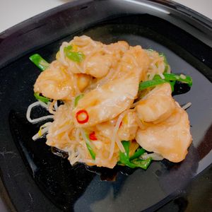 りんの作ってみた!投稿(行列の中華屋さんの🍚鶏むね肉とモヤシのとろとろ中華炒め🤩)