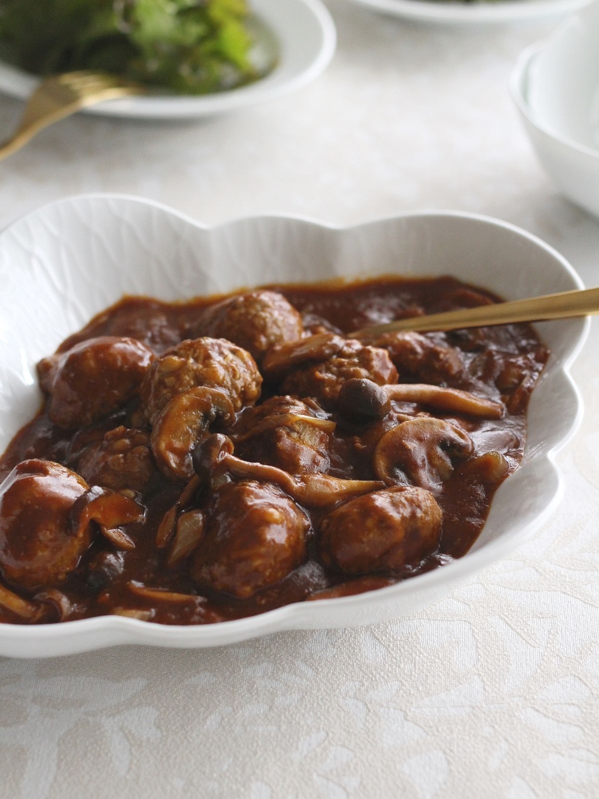 ベジタリアンレンズ豆とキノコのミートボールのレシピ