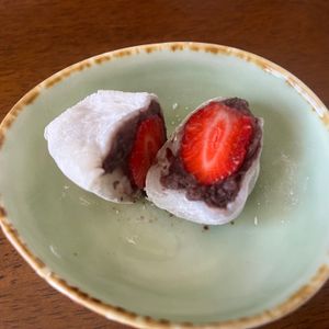 Shinoの作ってみた!投稿(レンジでイチゴ大福)