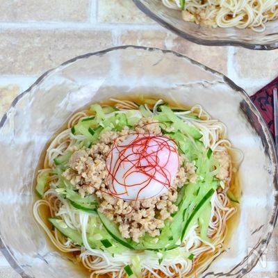 鶏肉味噌と温玉のぶっかけそうめん【アレンジ】