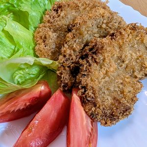 まゆのの作ってみた!投稿(お肉やわらか～後付けソースいらず！味付き中華ヒレカツ)