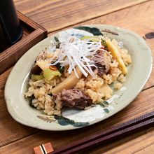 タケノコと牛肉のオイスターソース釜飯