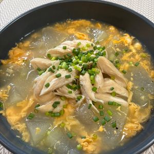 楽ラク手抜キッチン🐶🐾の作ってみた!投稿(【冬瓜と鶏肉のスープ】夏のむくみ取り、とろとろ♪)