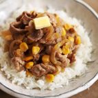 豚こまコーンの味噌バター丼