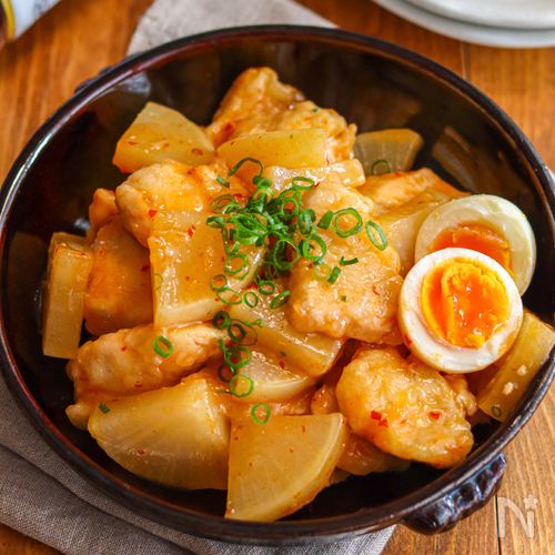 【ピリッとうま辛♩鶏むね大根のとろ照り煮】時短で味染み！