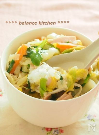 風邪ひきさんにも。白菜とハムのポカポカあんかけ丼