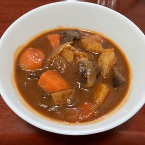 りんごの作ってみた!投稿(【絶品ビーフシチュー】特別な日のご馳走メニュー♡)