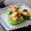 ちょい辛。厚揚げ詰めピーマンのチーズ焼き