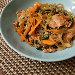 azupoの作ってみた!投稿(韓国春雨で作る基本の簡単本格チャプチェ【韓国料理】)