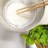 コシアブラの米粉天ぷら【旬を味わう山菜】の工程2