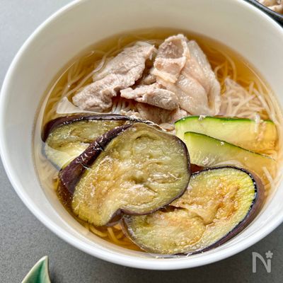 しみしみ♪豚肉となすのぶっかけそうめん