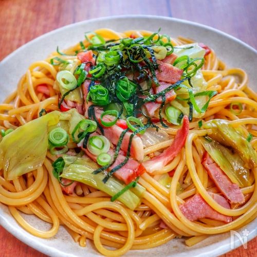 ワンパン15分【ベーコンとキャベツのバター醤油パスタ】