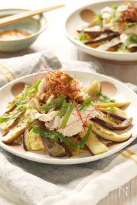 （コンロいらずで美味しい！）ナスと茹で豚肉の香味だれ