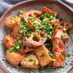 厚切りがおいしい♪【れんこんと絹厚揚げの甘辛炒め煮】
