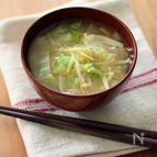 とろとろ白菜のしょうが味噌汁