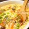 トマトとわかめのふんわり卵の中華スープ