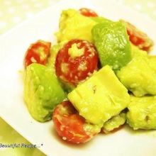 【美肌レシピ】アボカド&トマトのわさび塩麹和え
