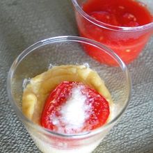 真っ赤な帽子のトウモロコシヴァヴァロア