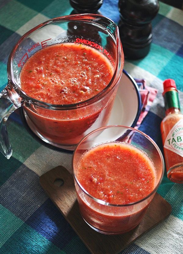 レッドスムージー ピリ辛さっぱりレッドスムージー | レシピサイトNadia