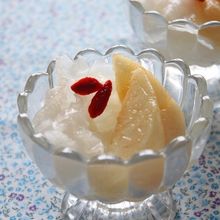 美肌に♪白きくらげのシロップ煮フレッシュピーチ添え