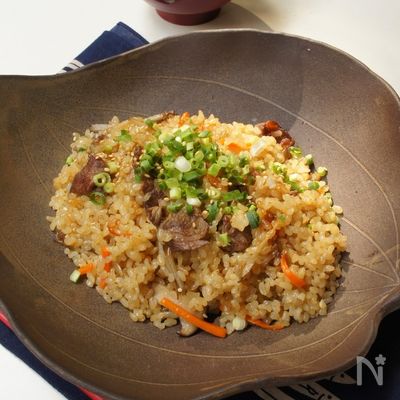 玄米と根菜の炊き込みご飯