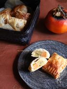 さつまいもと柿のクリチメープルパイ