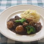 牛肉と栗の赤ワイン煮