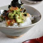 梅アボサーモンの美肌丼
