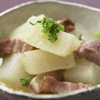 大根と厚切りベーコンの煮物