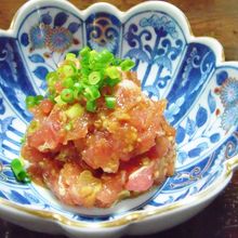 マグロの醤油麹和え
