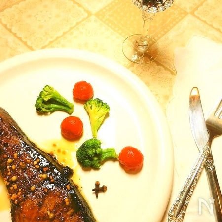 クローブとバルサミコ酢で鰤の赤ワイン照り焼き By Yakko レシピサイト Nadia ナディア プロの料理家のおいしいレシピ