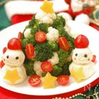 マッシュ村のクリスマスツリー☆雪だるまが隠したハンバーグ入り