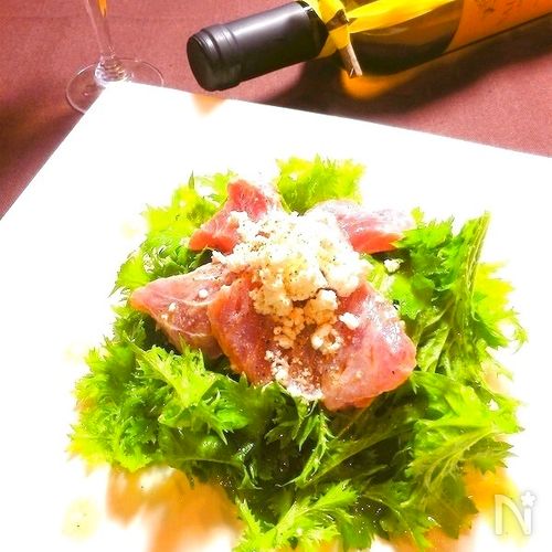 まぐろとわさび菜のサラダ　柚子ドレッシング