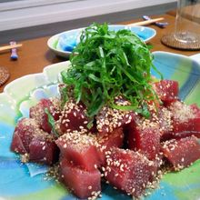 マグロのヅケ・胡麻風味