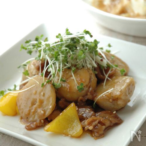 里芋と豚肉のうま照り炒め。