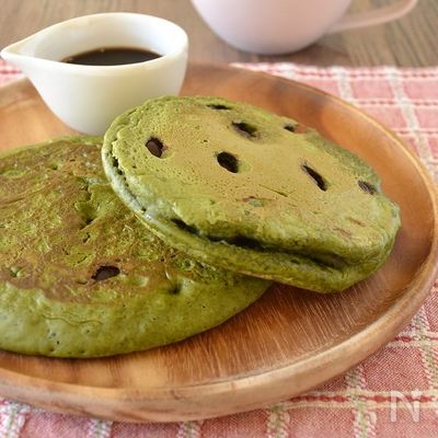 黒豆と抹茶の米粉パンケーキ